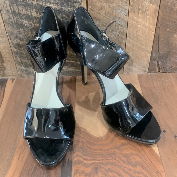 Nine West heels - black patent leather NWOT - Picture 1 of 11